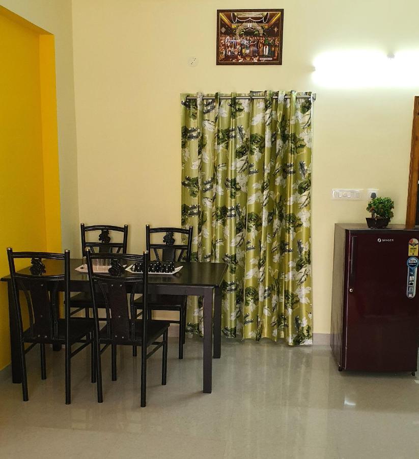 Tirupati Homestay - 2Bhk Ac Family Apartments Near Alipiri And Kapilatheertham - Walk To A2B Veg Restaurant - Wifi - Android Tv - Easy Access To Tirumala Dış mekan fotoğraf