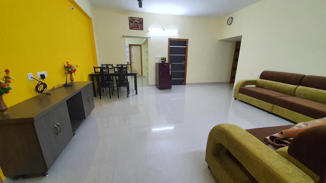Tirupati Homestay - 2Bhk Ac Family Apartments Near Alipiri And Kapilatheertham - Walk To A2B Veg Restaurant - Wifi - Android Tv - Easy Access To Tirumala Dış mekan fotoğraf